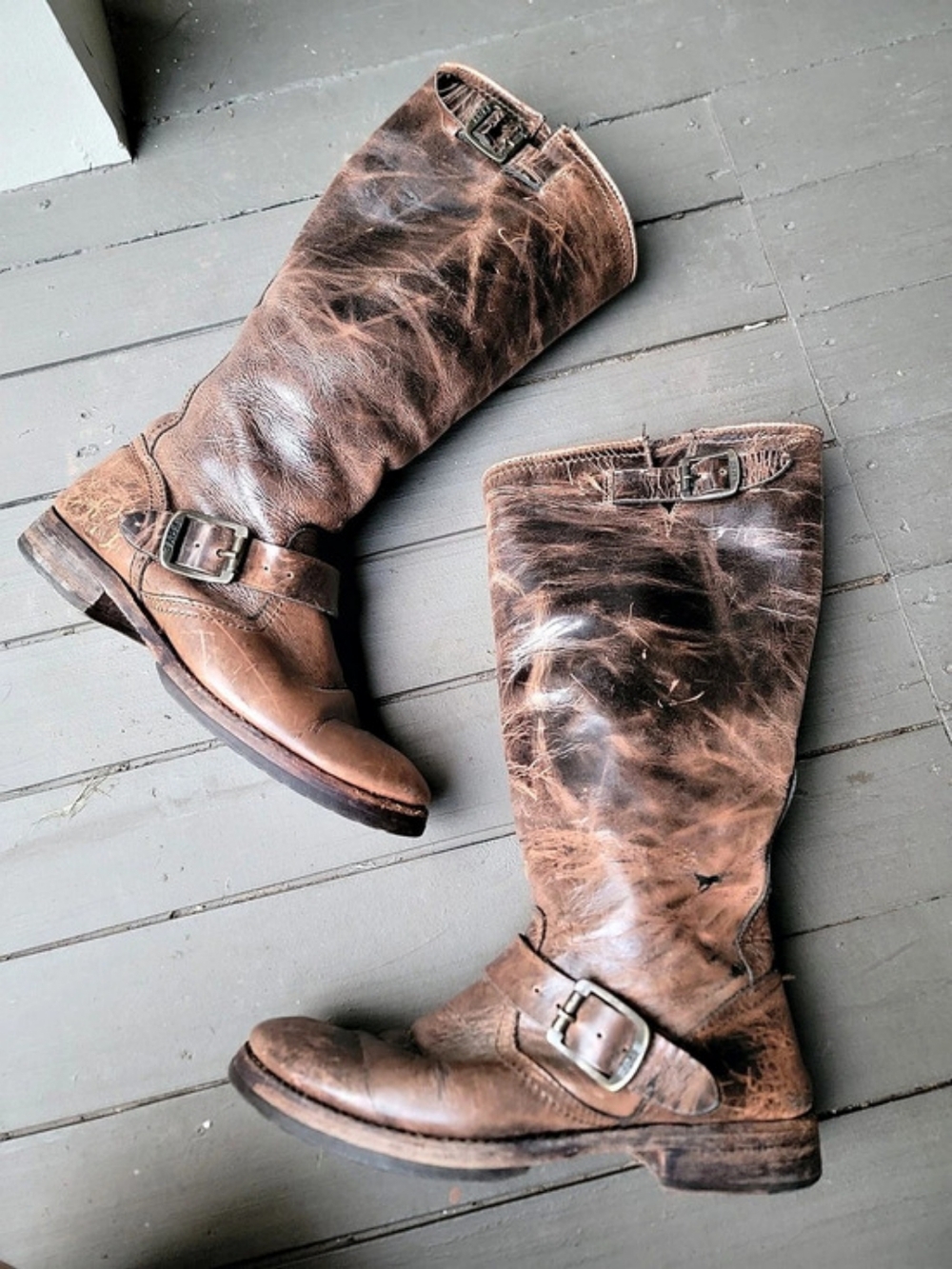 Frye Veronica Slouch Tall Boot Brown Patent Leather Scuffed Bohobo